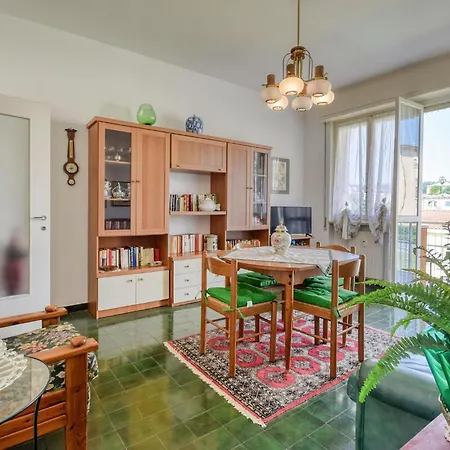 Gorgeous In With Kitchen Apartamento